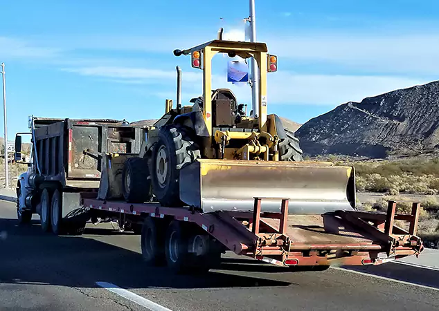 Why Choose Colorado Springs Hauling Over Other Heavy Equipment Shipping Companies?